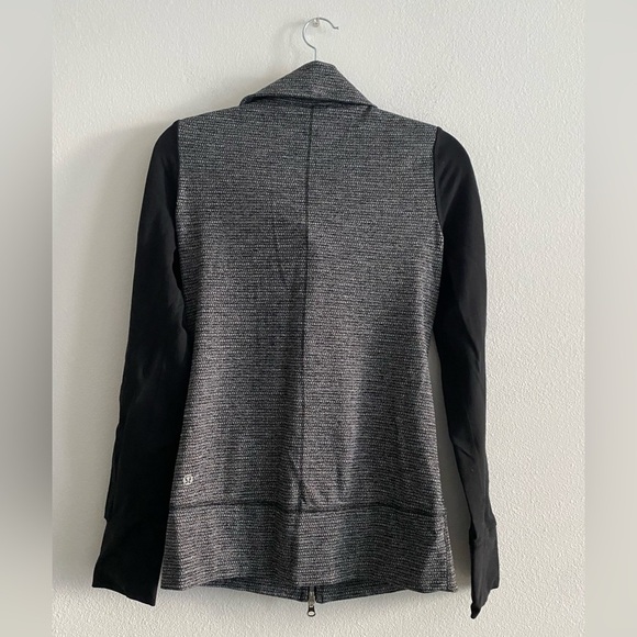 Lululemon Daily Yoga Jacket 8 Coco Pique Black - Picture 8 of 8